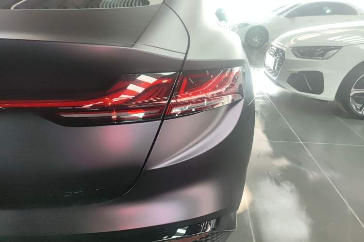 Used MG 7 2025 2.0T 405 AT Luxury Edition Exterior 3