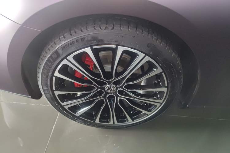 Used MG 7 2025 2.0T 405 AT Luxury Edition Exterior 4