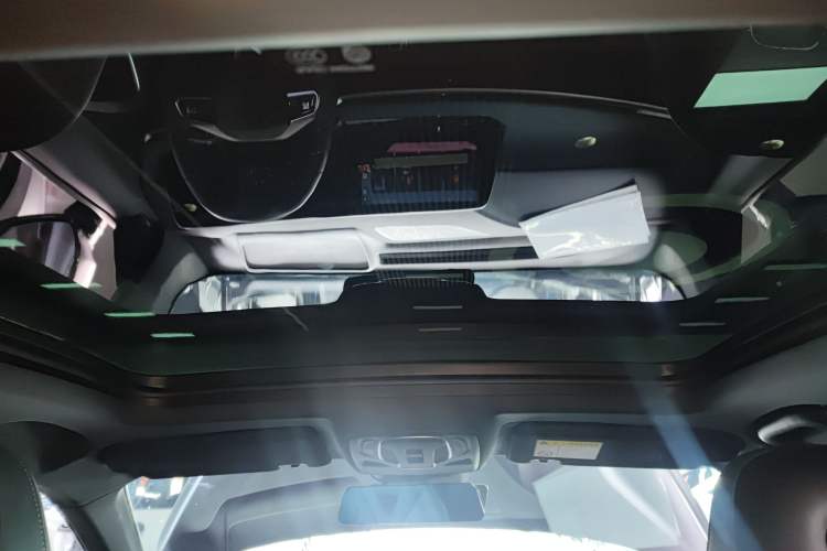 Used MG 7 2025 2.0T 405 AT Luxury Edition Headliner