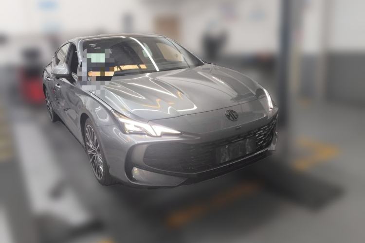 Used MG 7 2025 2.0T 405 AT Luxury Edition Front Right 45 Deg