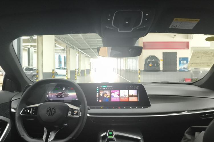 Used MG 7 2025 2.0T 405 AT Luxury Edition Headliner