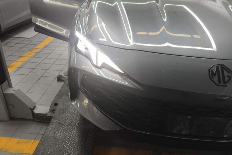 Used MG 7 2025 2.0T 405 AT Luxury Edition Right Front Headlight