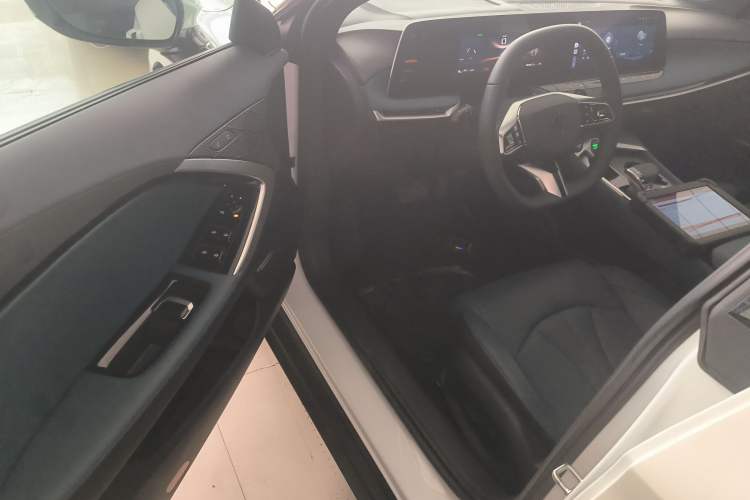 Used MG 7 2025 1.5T 300 DCT Luxury Edition Driver Seat