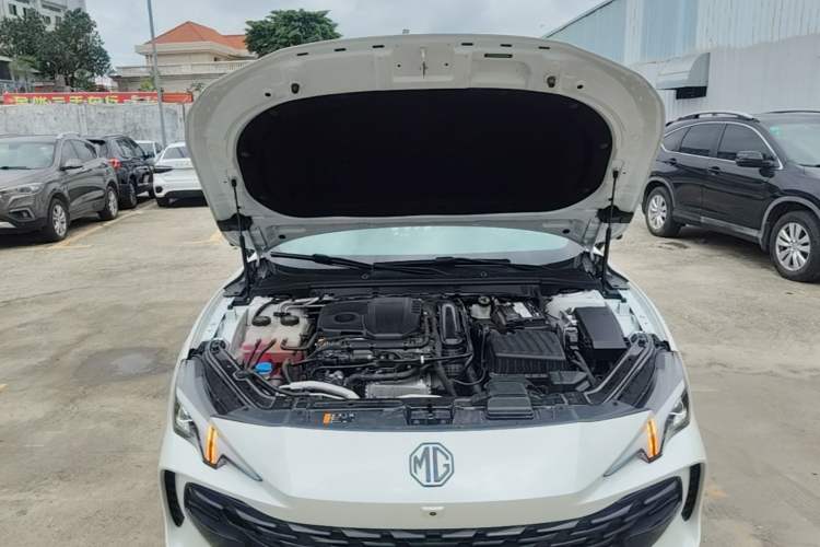 Used MG 7 2025 1.5T 300 DCT Elegant Edition Engine Bay