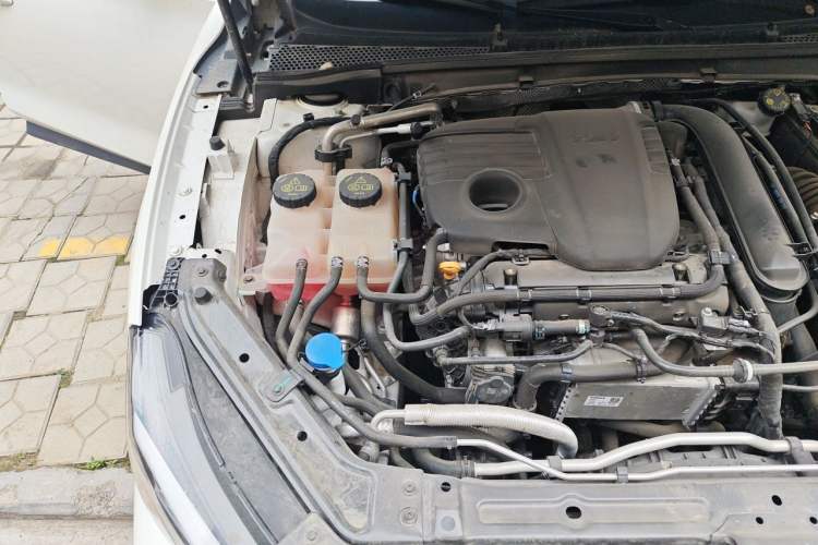 Used MG 7 2025 1.5T 300 DCT Elegant Edition Engine Bay Right
