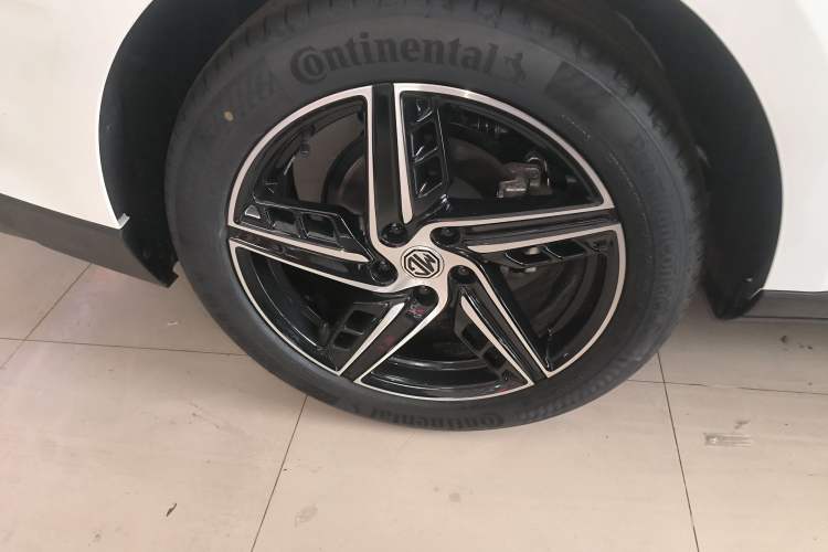 Used MG 7 2025 1.5T 300 DCT Luxury Edition Exterior 5