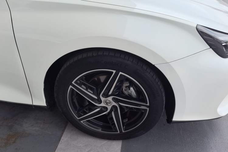 Used MG 7 2025 1.5T 300 DCT Luxury Edition Exterior 6