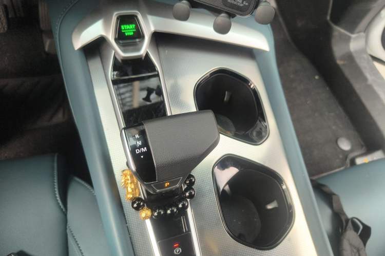 Used MG 7 2025 1.5T 300 DCT Elegant Edition Gear Lever