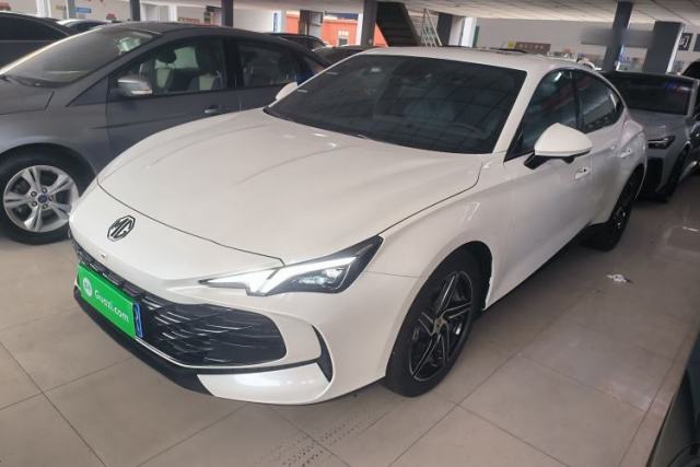 Ojetý MG 7 2025 1.5T 300 DCT Luxury Edition