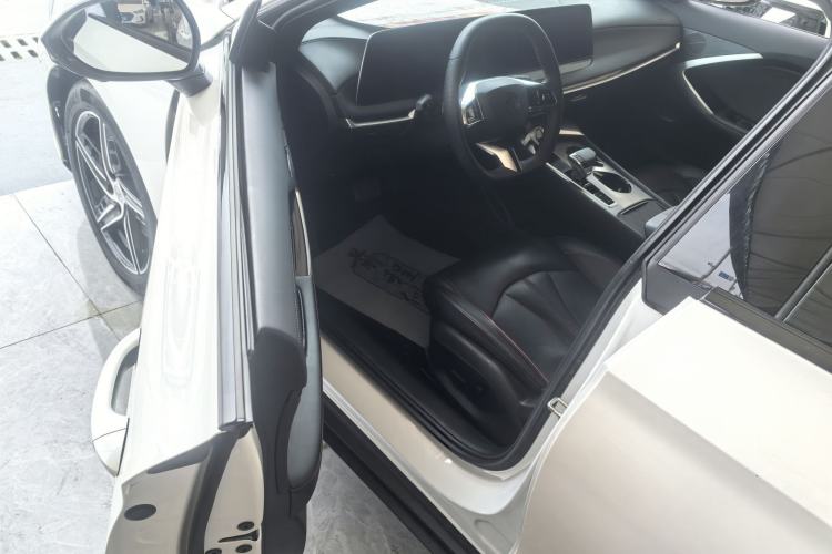 Used MG 7 2025 1.5T 300 DCT Luxury Edition Interior 2