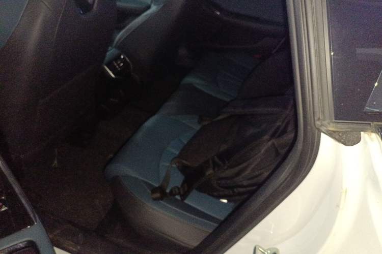 Used MG 7 2025 2.0T 405 AT Luxury Edition Interior 4