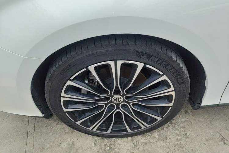Used MG 7 2025 1.5T 300 DCT Elegant Edition Left Front Wheel Hub