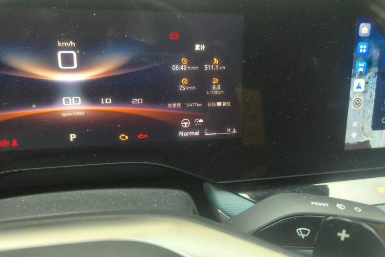 Used MG 7 2025 1.5T 300 DCT Elegant Edition Odometer Close Up
