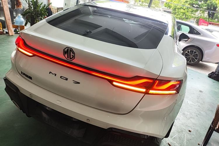 Used MG 7 2025 1.5T 300 DCT Luxury Edition Rear Right 45 Deg