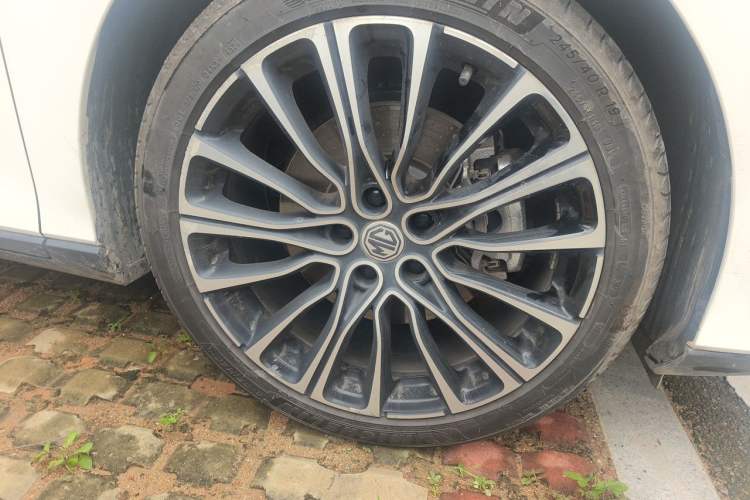 Used MG 7 2025 1.5T 300 DCT Elegant Edition Right Front Wheel Hub