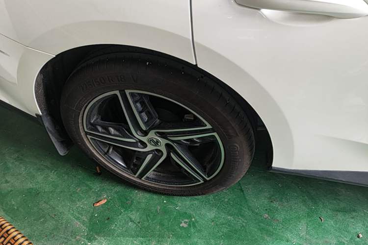 Used MG 7 2025 1.5T 300 DCT Luxury Edition Right Rear Wheel Hub