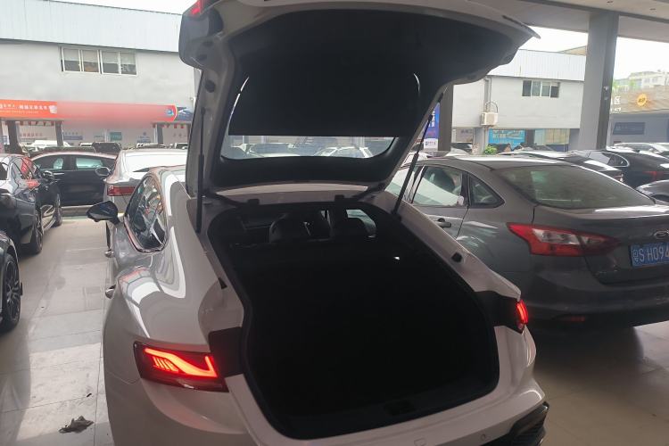 Used MG 7 2025 1.5T 300 DCT Luxury Edition Trunk