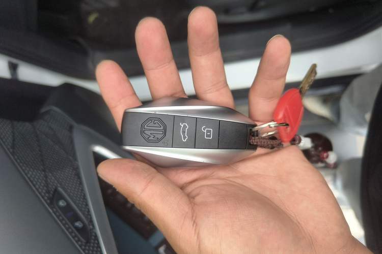 Used MG 7 2025 1.5T 300 DCT Elegant Edition Vehicle Key