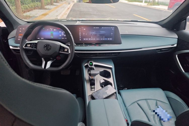 Used MG 7 2026 Model 2.0T 405 AT Luxury Edition Center Console