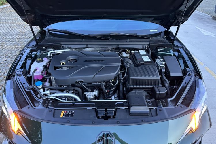 Used MG 7 2026 Model 2.0T 405 AT Luxury Edition Engine Bay