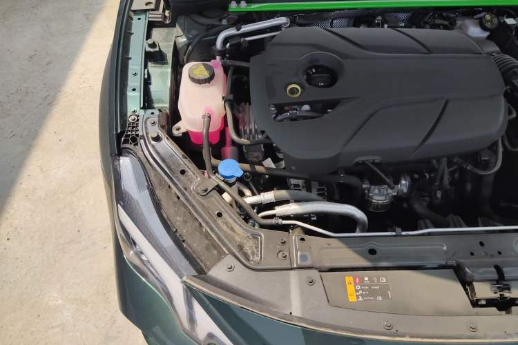 Used MG 7  Engine Bay Right