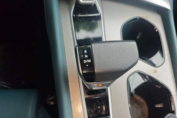 Used MG 7 2026 Model 2.0T 405 AT Luxury Edition Gear Lever