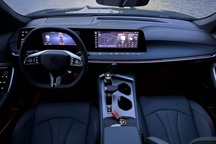 Used MG 7 2026 Model 2.0T 405 AT Luxury Edition Interior 4