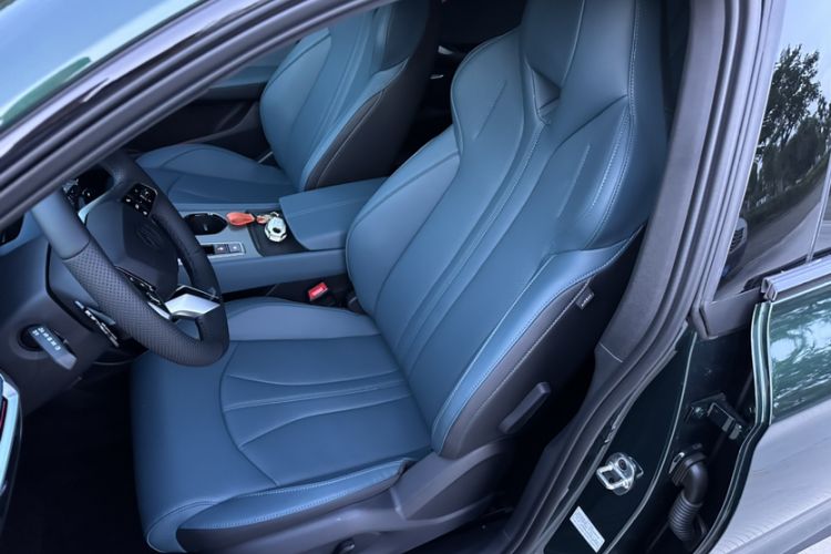 Used MG 7 2026 Model 2.0T 405 AT Luxury Edition Left Front Seat