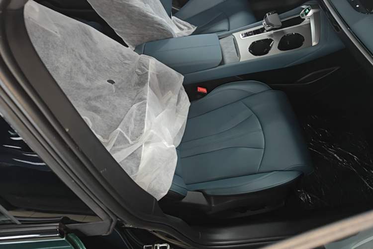 Used MG 7 2026 Model 2.0T Trophy+ Super Sports Edition Right Front Seat