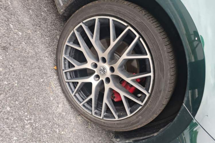 Used MG 7 2026 Model 2.0T 405 AT Luxury Edition Right Front Wheel Hub