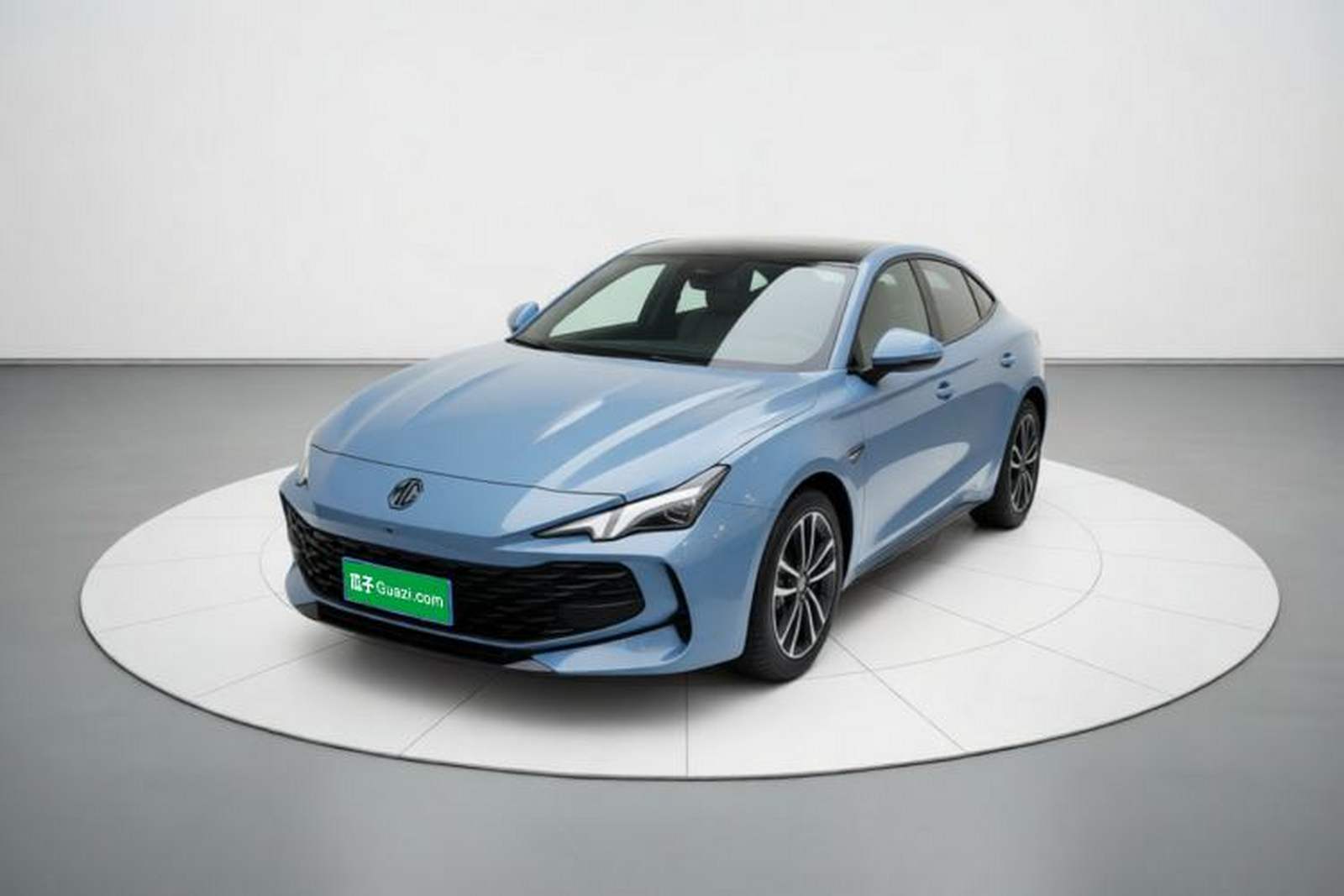 Фото MG с площадки