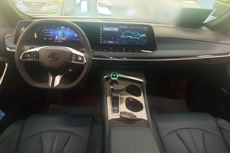 Used MG 7 2026 Model 2.0T 405 AT Luxury Edition Center Console