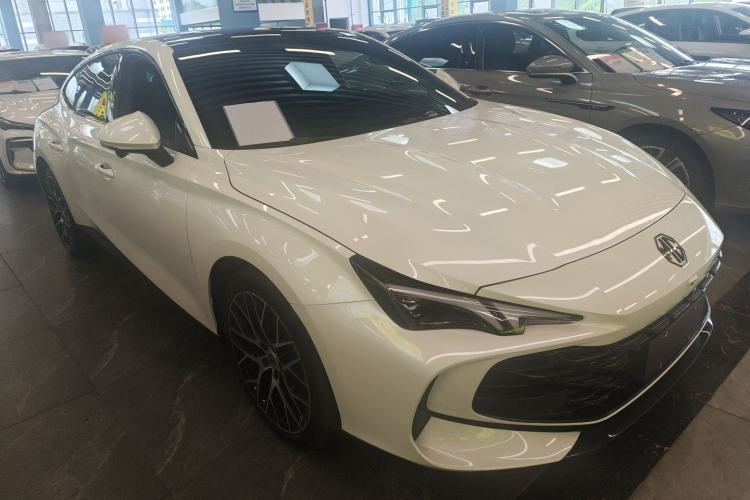 Used MG 7 2026 Model 2.0T 405 AT Luxury Edition Front Right 45 Deg
