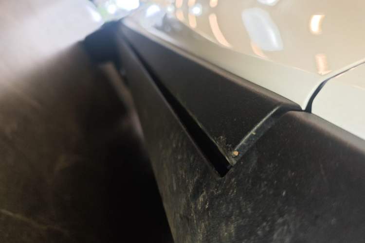 Used MG 7 2026 Model 2.0T 405 AT Luxury Edition Right Side Sill