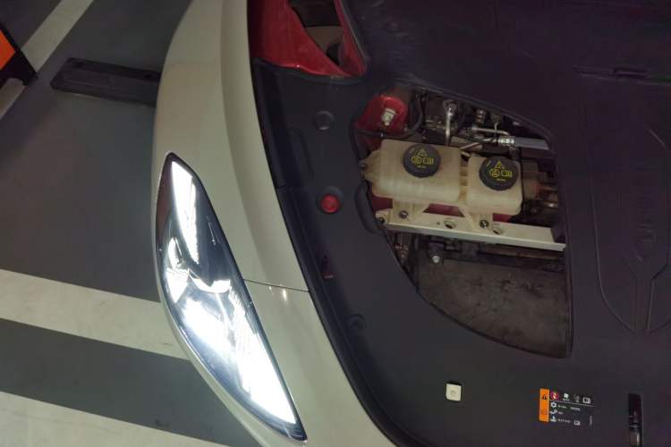 Used MG Cyberster 2024 580 km Ultra-Long Range Version Engine Bay Right
