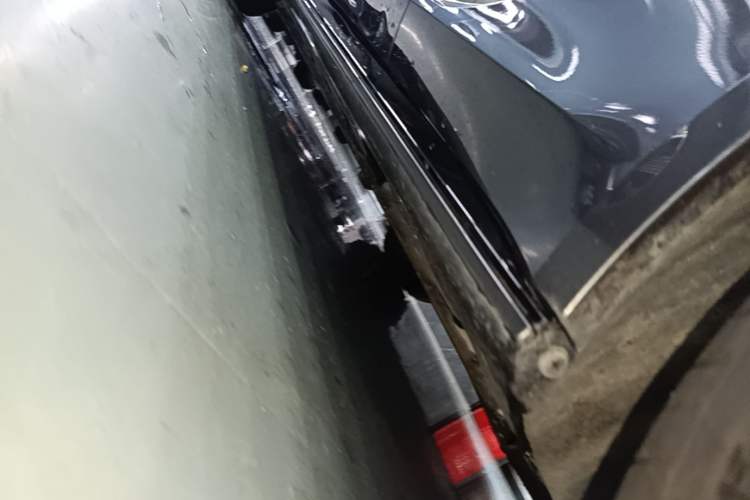Used MG Cyberster 2024 580 km Ultra-Long Range Version Right Side Sill