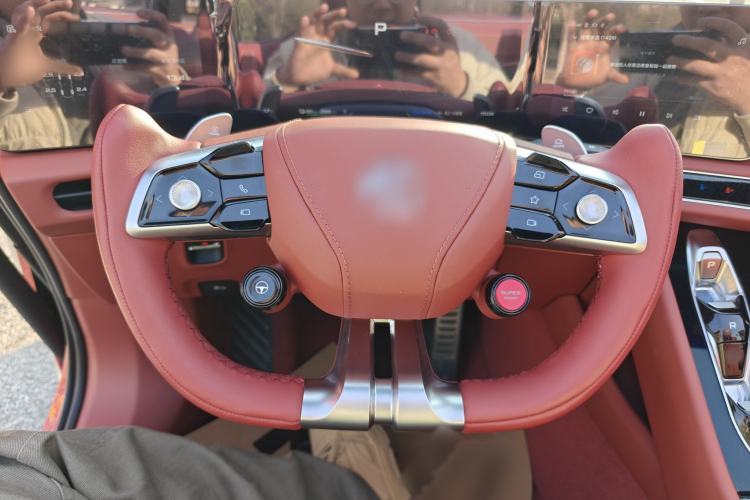 Used MG Cyberster 2024 501km Charming & Heartwarming Edition Steering Wheel