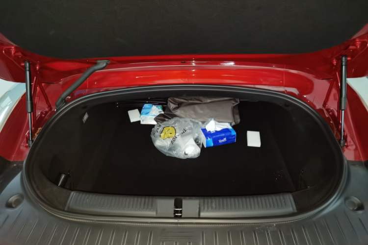 Used MG Cyberster 2024 580 km Ultra-Long Range Version Trunk