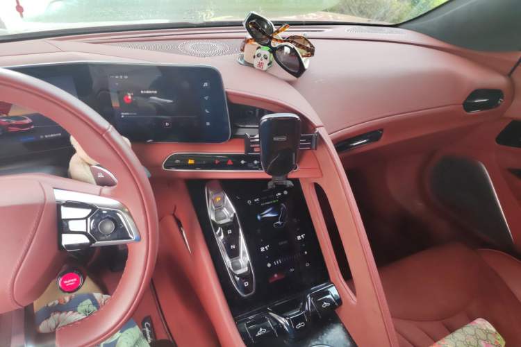 Used MG Cyberster 2024 501km Charming & Heartwarming Edition Audio And AC Panel