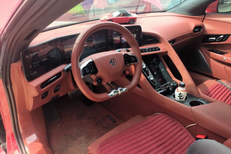 Used MG Cyberster 2024 501km Charming & Heartwarming Edition Center Console