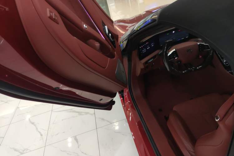 Used MG Cyberster 2024 501km Charming & Heartwarming Edition Driver Seat