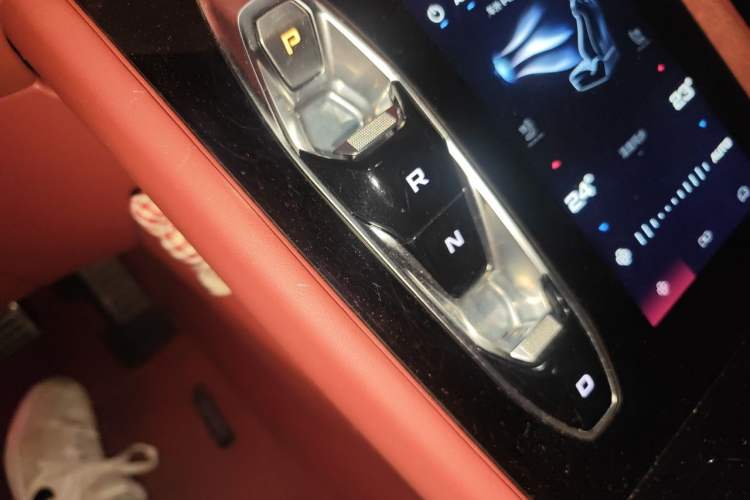 Used MG Cyberster 2024 501km Charming & Heartwarming Edition Gear Lever