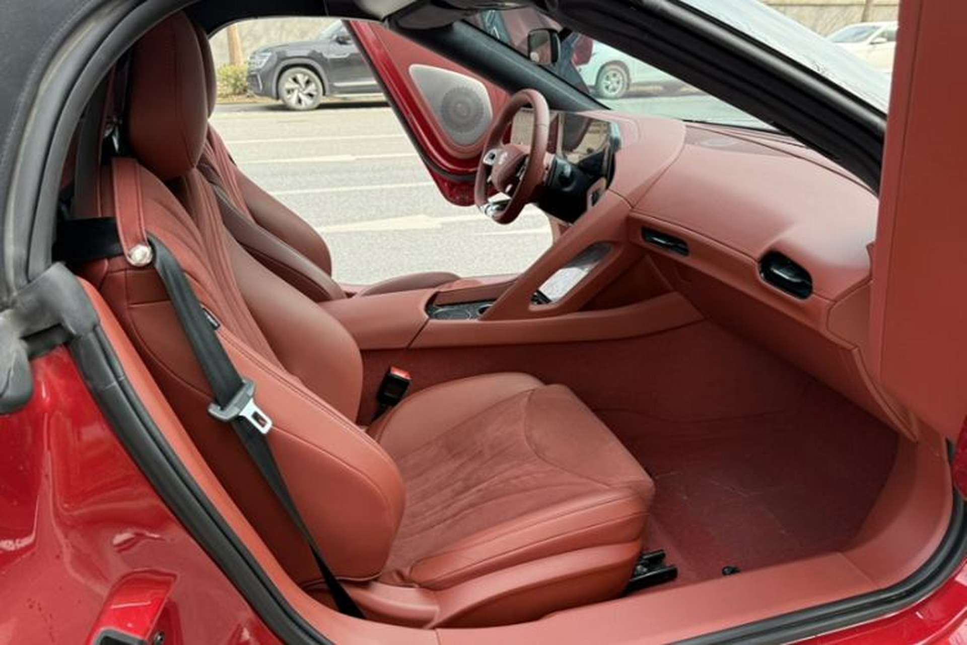 Used MG Cyberster 2024 520 km Legendary All-Wheel-Drive Version Interior 1