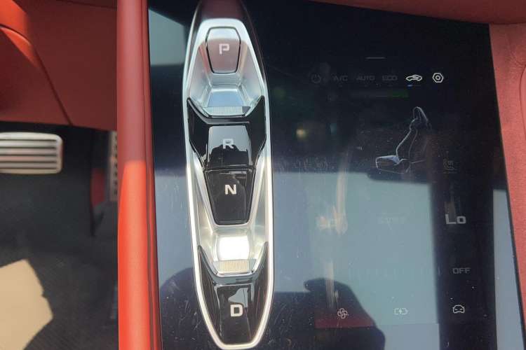 Used MG Cyberster 2024 580 km Ultra-Long Range Version Interior 11