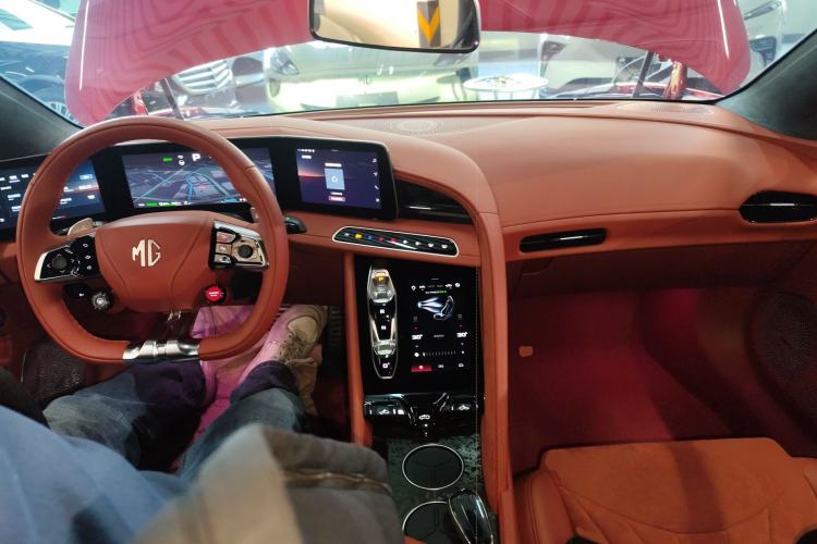 Used MG Cyberster 2024 580 km Ultra-Long Range Version Interior 2
