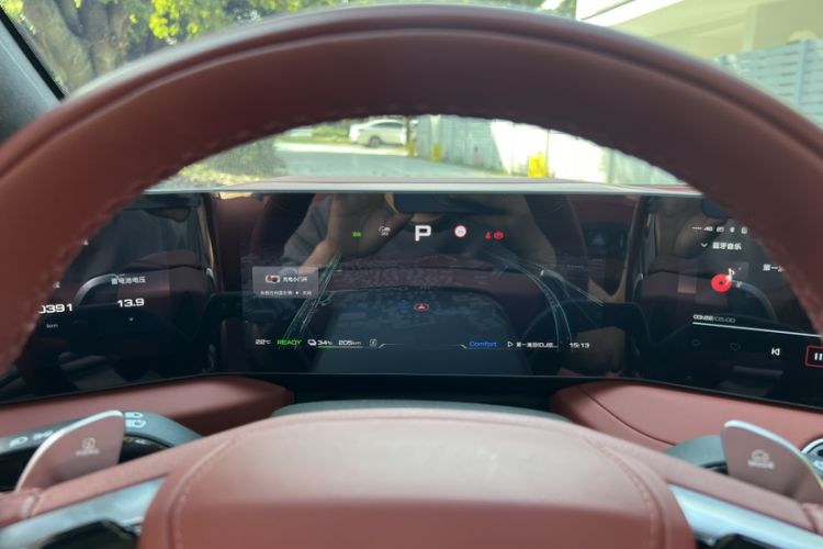 Used MG Cyberster 2024 580 km Ultra-Long Range Version Interior 2