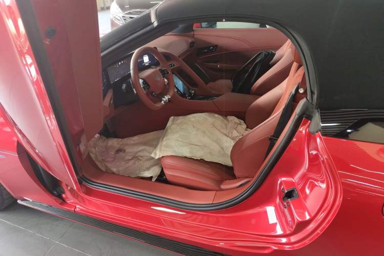 Used MG Cyberster 2024 580 km Ultra-Long Range Version Interior 3