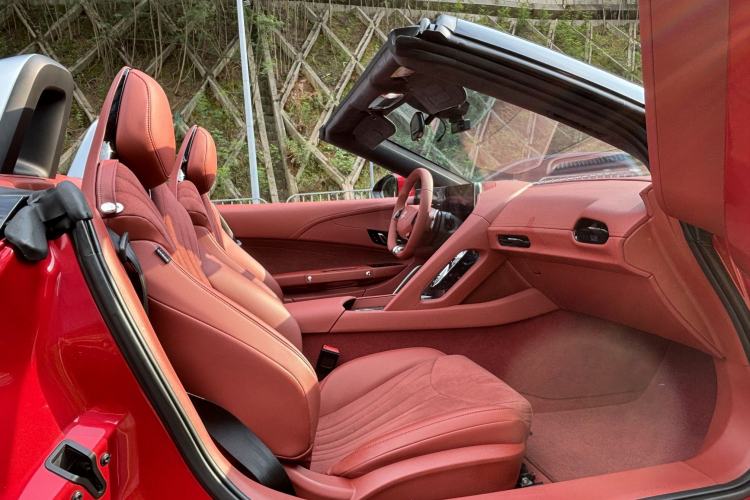 Used MG Cyberster 2024 501km Charming & Heartwarming Edition Interior 4