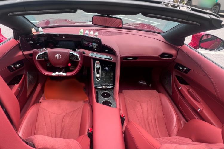 Used MG Cyberster 2024 501km Charming & Heartwarming Edition Interior 4