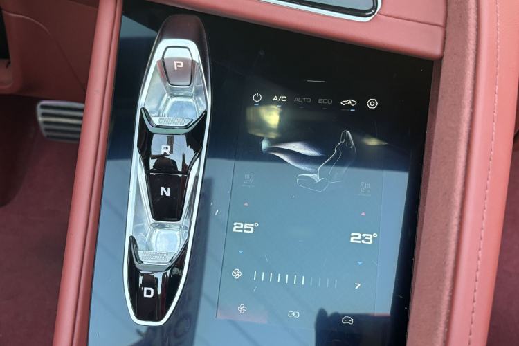 Used MG Cyberster 2024 501km Charming & Heartwarming Edition Interior 6